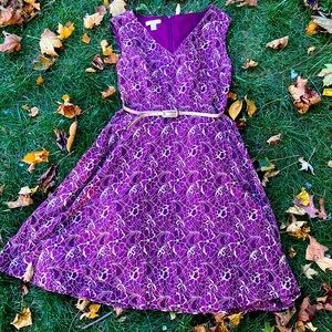 London Style Collection wine colored dress with gold buckle size 4